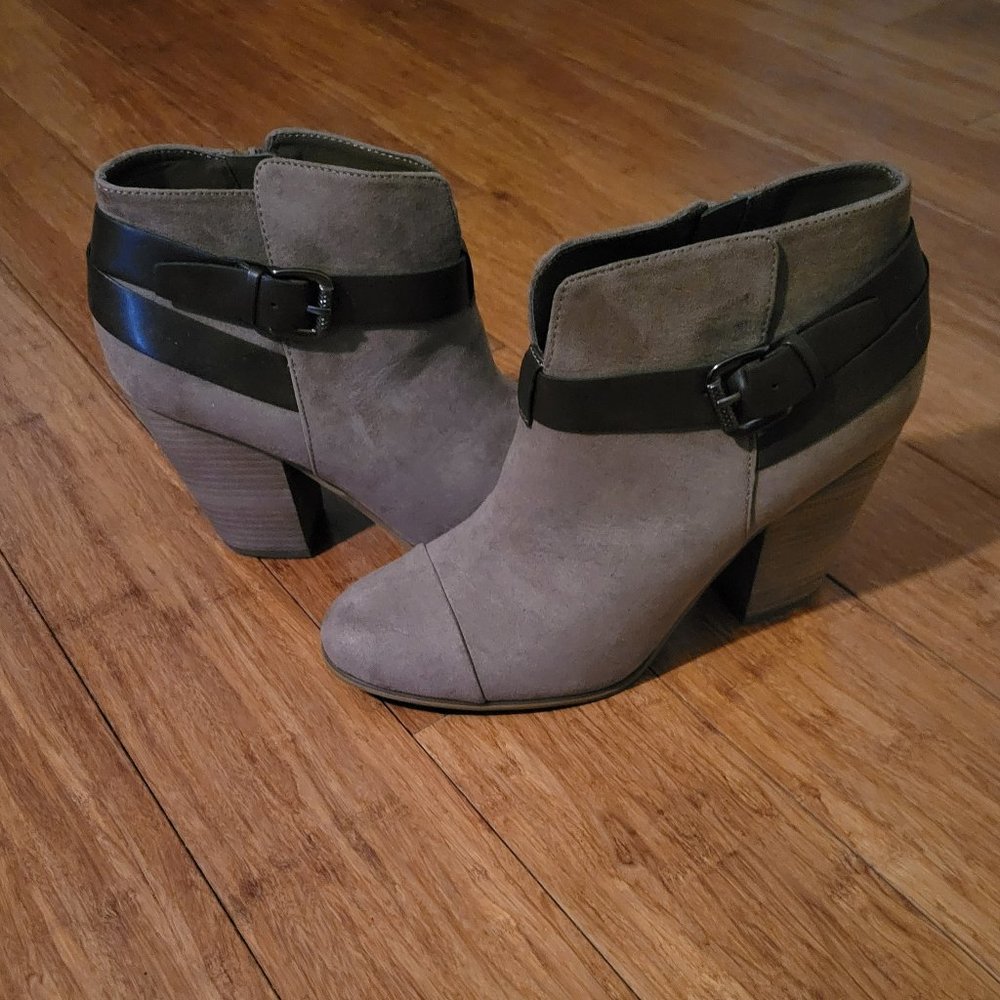 Carlos Santana Suede Taupe Booties 9M